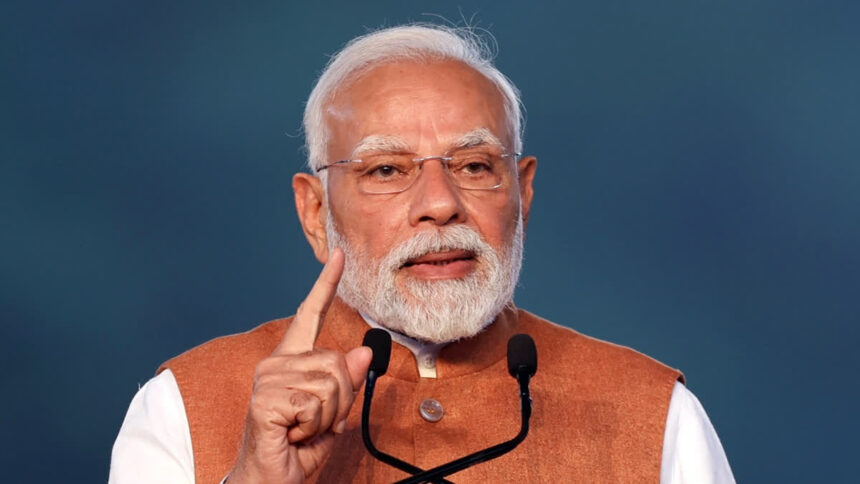3 ವಂದೇ ಭಾರತ್ ಎಕ್ಸ್’ಪ್ರೆಸ್ ರೈಲುಗಳಿಗೆ ಚಾಲನೆ ನೀಡಿದ ನರೇಂದ್ರ ಮೋದಿ