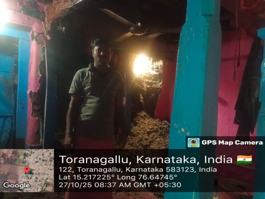 ಮಳೆ ಬಂತು – ಮನೆ ಹೋಯ್ತು! ಕುರೆಕುಪ್ಪದಲ್ಲಿ ಪ್ರಕೃತಿಯ ಪ್ರಹಾರ! ಮಳೆ ಬಂತು – ಮನೆ ಹೋಯ್ತು! ಕುರೆಕುಪ್ಪದಲ್ಲಿ ಪ್ರಕೃತಿಯ ಪ್ರಹಾರ!