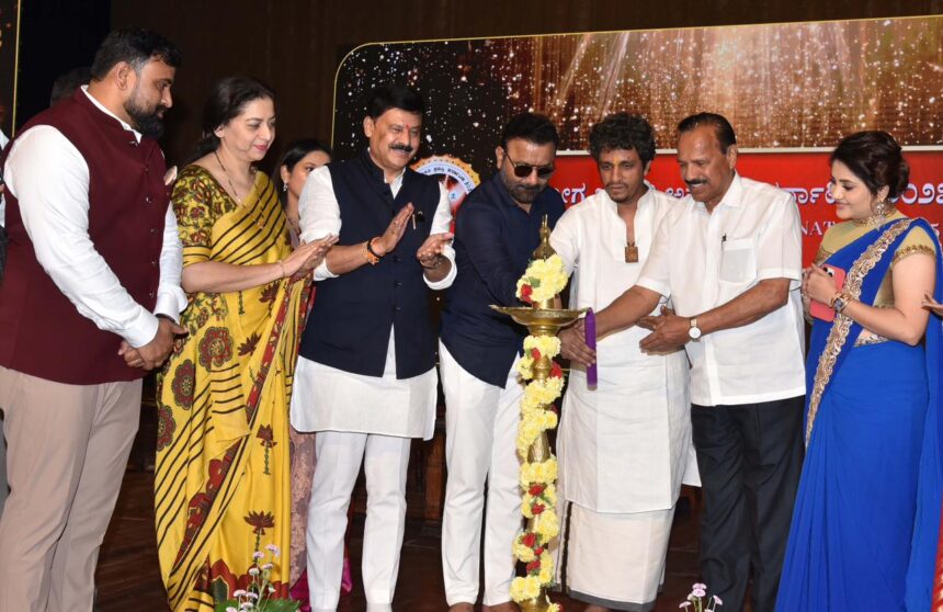 ಆರೋಗ್ಯವಂತ ಸಮಾಜ  ಮನೆಯಿಂದಲೇ ನಿರ್ಮಾಣವಾಗಬೇಕು – ಕಾರ್ಮಿಕ ಸಚಿವ ಸಂತೋಷ್‌ ಲಾಡ್‌