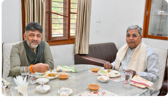 ಸಿಎಂ ಡಿಸಿಎಂ ಬ್ರೇಕ್ಫಾಸ್ಟ್ ಮೀಟಿಂಗ್: ನಮ್ಮ ನಡುವೆ ಯಾವುದೇ ಗೊಂದಲಗಳಿಲ್ಲ ಸಿಎಂ ಡಿಸಿಎಂ ಬ್ರೇಕ್ಫಾಸ್ಟ್ ಮೀಟಿಂಗ್: ನಮ್ಮ ನಡುವೆ ಯಾವುದೇ ಗೊಂದಲಗಳಿಲ್ಲ