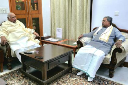 ಸಿಎಂ ಸಿದ್ದರಾಮಯ್ಯ ದೆಹಲಿ ಪ್ರವಾಸ: ಖರ್ಗೆ ಭೇಟಿ