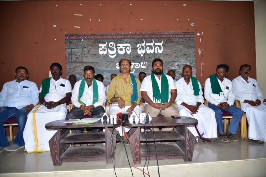 ಡ್ಯಾಮ್‍ನ ಕ್ರಸ್ಟ್‍ಗೇಟ್‍ಗಳ ಅಳವಡಿಕೆಗೆ ರಾಜ್ಯ ಸರ್ಕಾರ ಕೂಡಲೇ ಹಣ ಬಿಡುಗಡೆ ಮಾಡಲು ಒತ್ತಾಯ