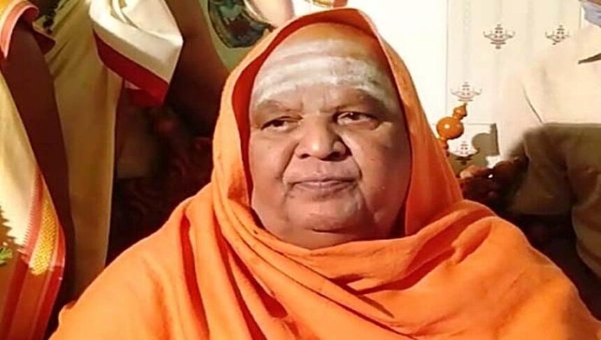 “ಅಕಾಲಿಕ ಮಳೆಯಿಂದ ಜಲಕಂಟಕ”: ಕೋಡಿಮಠ ಶ್ರೀಗಳ ಭವಿಷ್ಯ ರಾಜಕೀಯ ವಲಯದಲ್ಲೂ ಸಂಚಲನ